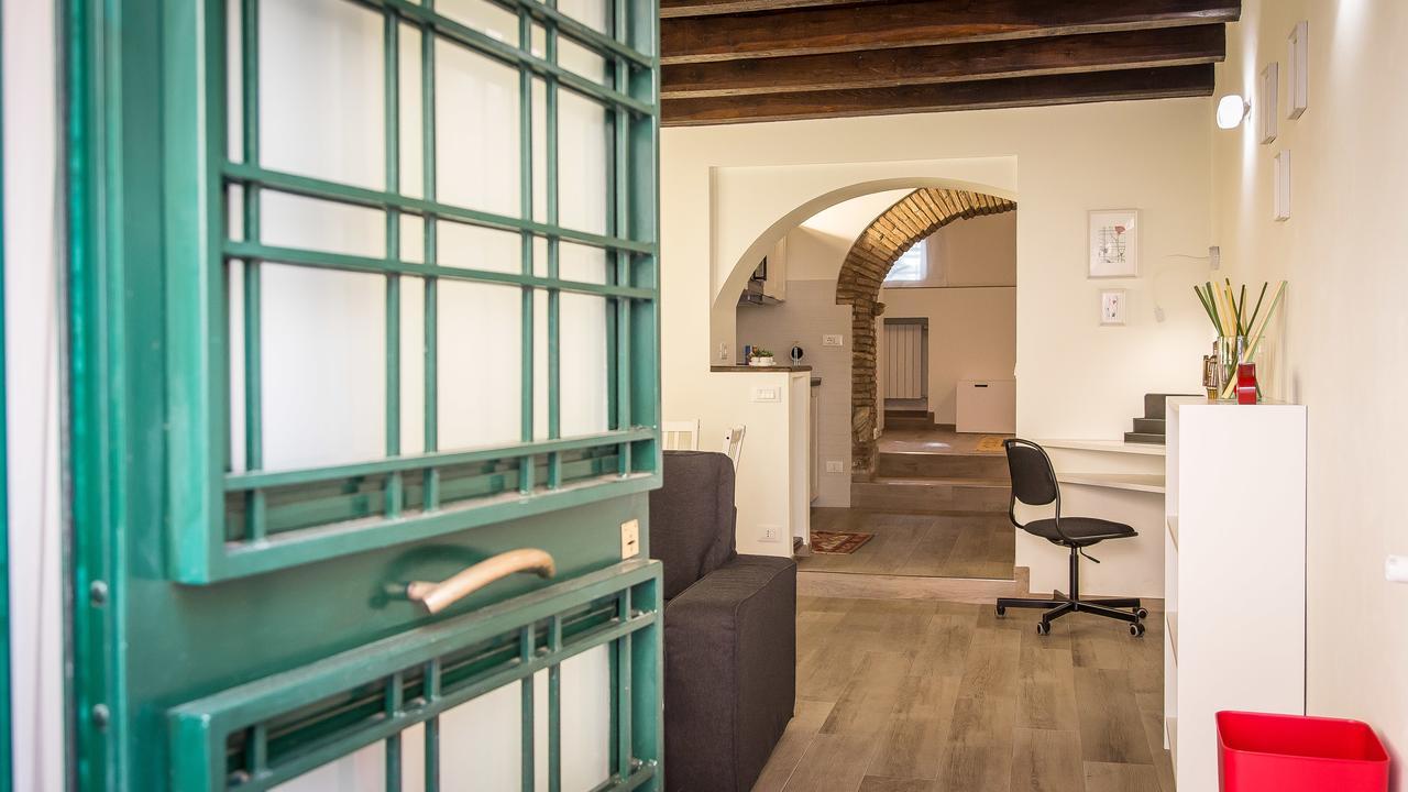 Rental In Rome Trastevere White Buitenkant foto