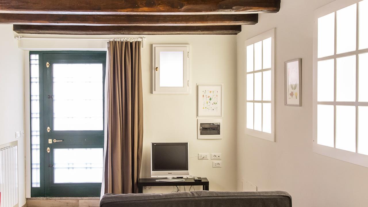 Rental In Rome Trastevere White Buitenkant foto