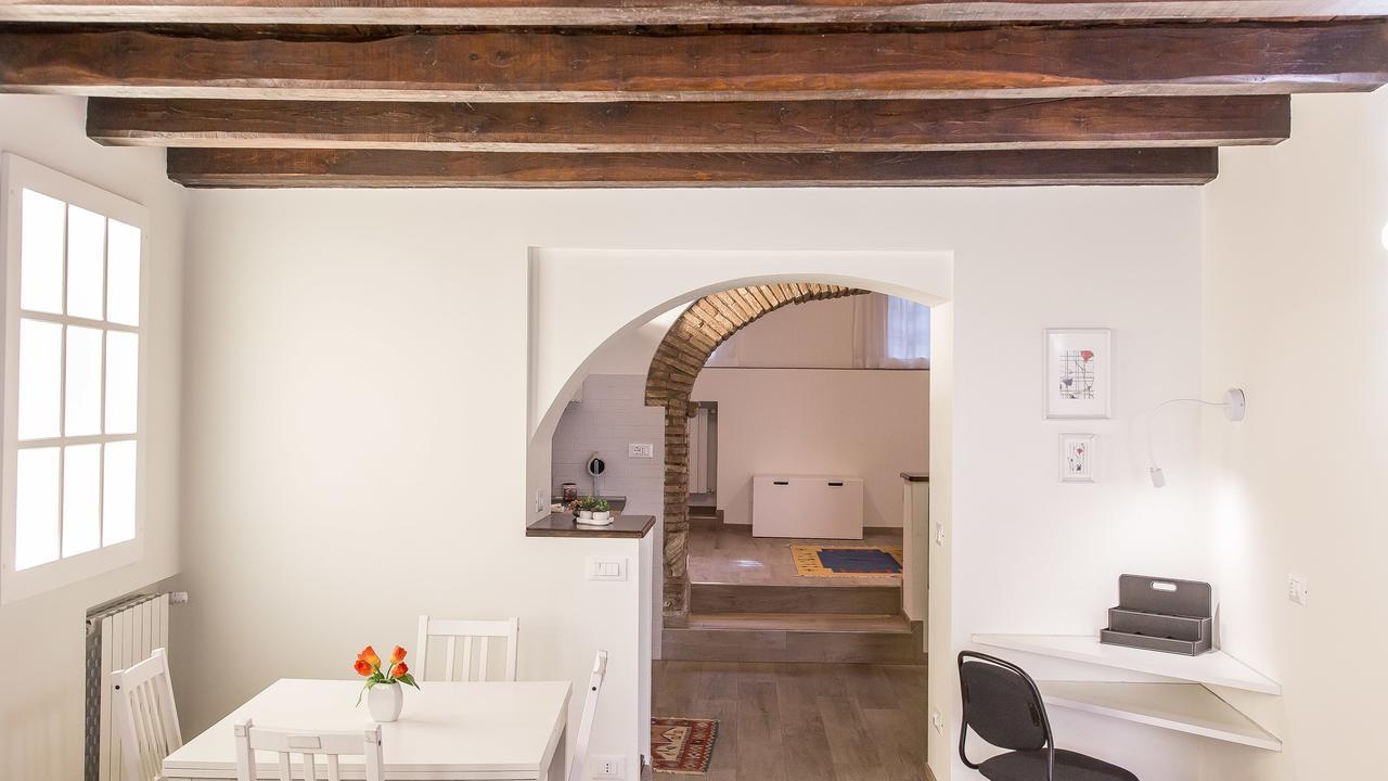 Rental In Rome Trastevere White Buitenkant foto